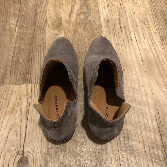 Lucky Brand Gray Suede Booties. - Picture 3 of 9